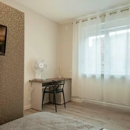 Julie's Place-in The Heart Of The Old City * Брашов