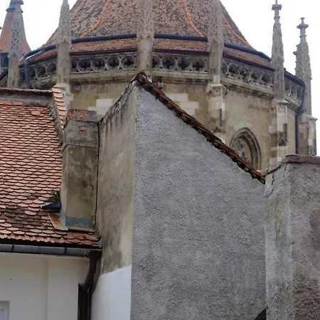 Апартаменти Julie's Place-in The Heart Of The Old City